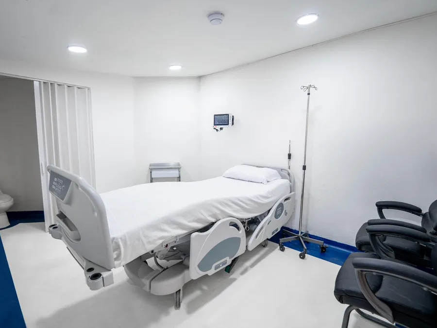 Mind-U's Detox and Stabilization Area, equipped with ventilators, oxygen generators, cardiac monitors, and a crash cart with defibrillator